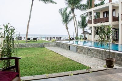 Sapphire Seas Beachfront Villas 3*