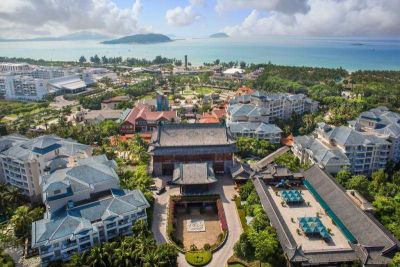 Sanya Yalong Bay Swiss & Mercure Hotels 5*