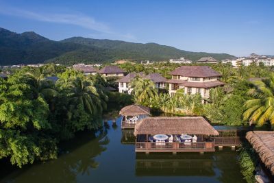 Yalong Bay Villas & Spa 5*