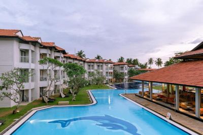 Club Hotel Dolphin 4*