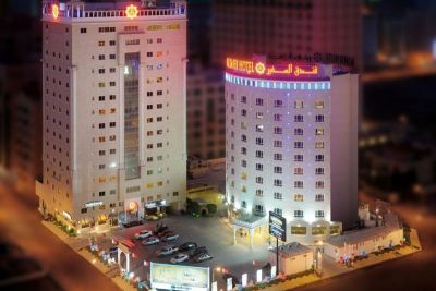 Al Safir Hotel & Tower 4*