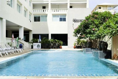 Crown Pattaya Beach Hotel 3*