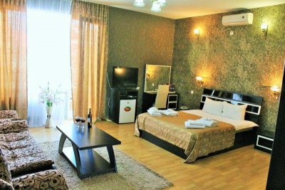 Qeroli 3*