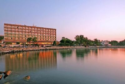 Crowne Plaza Limassol 4*