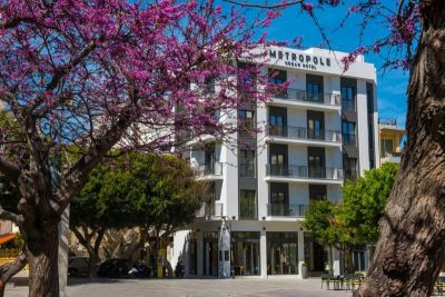Metropole Urban Hotel 4*