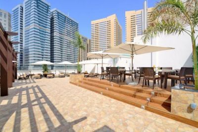 Golden Sands Hotel & Residences 4*