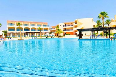Ivy Cyrene Island Aqua Park Resort 4*
