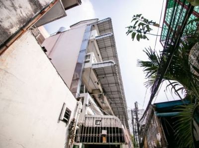 Oyo 525 Mrt Phetkasem 48 Place 2*