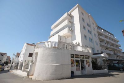 Azzuro Apartments 4*