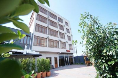 725 Hotel 3*