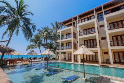 Sapphire Seas Beachfront Hotel 3*
