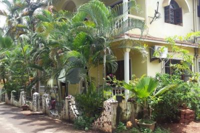 Yellow House 1*