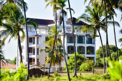 Zan Oceanique Apartment Hotel 3*