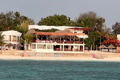 Double A Nungwi Beach Hotel 4*