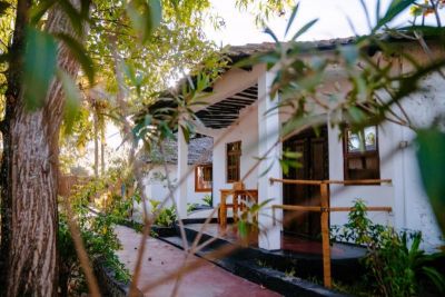 Tiki Beach Club & Resort 4*