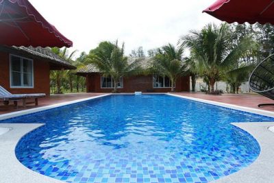 Suoi Hong Resort 3*