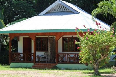 Bamboo Chalet 2*
