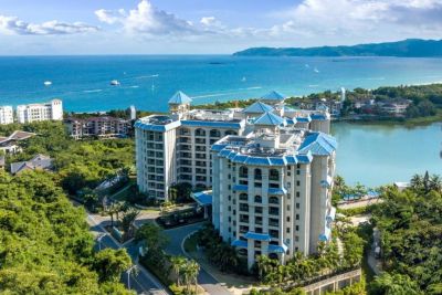 Holiday Inn & Suites Sanya Yalong Bay 5*